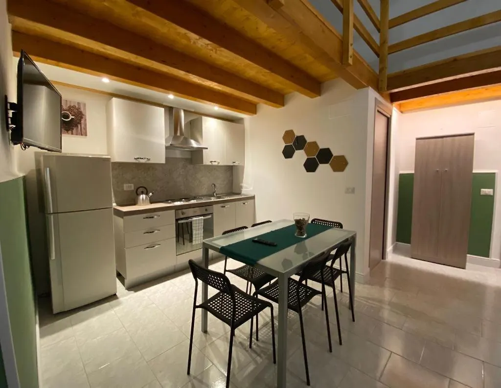 Il Vicolo Home 2 Катания 0*,  Италия