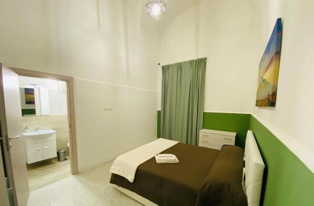 Il Vicolo Home 2 Катания Дом отдыха